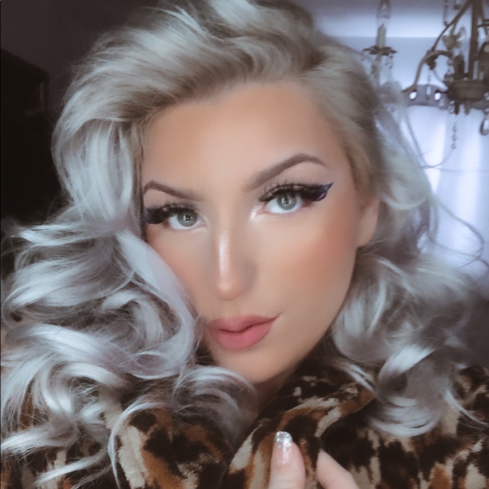 Meet your Posher, Adna